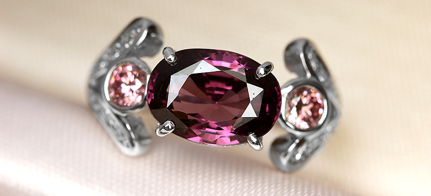 第150回抽選販売＞グレープガーネット（ロードライトガーネット）4.2ct 