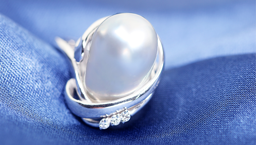 南洋白蝶バロック真珠 ダイヤモンド プラチナ リング（指輪）【品質