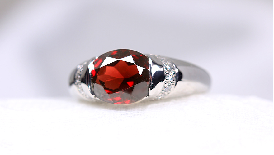 ガーネット 約3.5ct ダイヤモンド プラチナ リング(指輪)【品質保証書