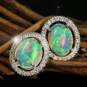 エチオピア産ウェロオパール 1.49ct ダイヤモンド プラチナ ピアス【品質保証書/宝石鑑別書付】