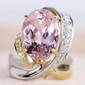 値下げK18YGクンツァイト5.423ct&ダイヤモンド0.21ctリング