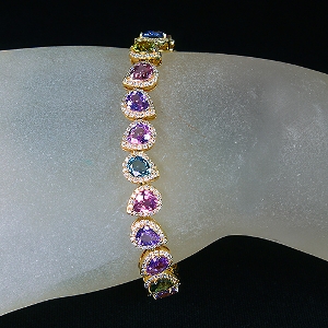 ����498�񒊑I�̔����}���`�J���[�T�t�@�C�A 14ct �_�C�������h 2.1ct �C�G���[�S�[���h �u���X���b�g�y�i���ۏ؏�/��Ίӕʏ��z�y�������:10/20�܂�/���r���[�K�{/���I�l��1���l�z